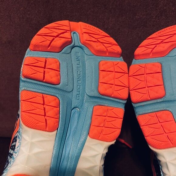 Mint Condition Asics Nimbus 18 NYC marathon limited edition Womens 9 US 40.5 EUR - Picture 8 of 11